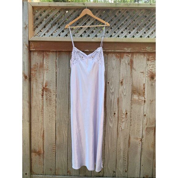 Versailles XL Lavender Pyjama Set - Picture 2 of 7